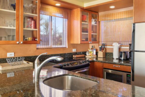 Orchid Suite in South Maui, across from the beach, 1 bedroom sleeps 4